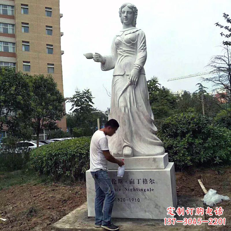 南阳医院园林提灯天使南丁格尔石雕塑