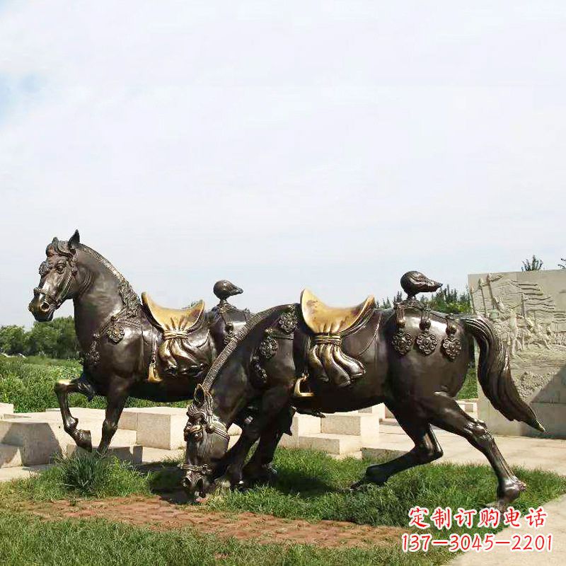 南阳战马群公园景区动物情景雕塑