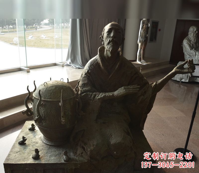 南阳张衡铜雕