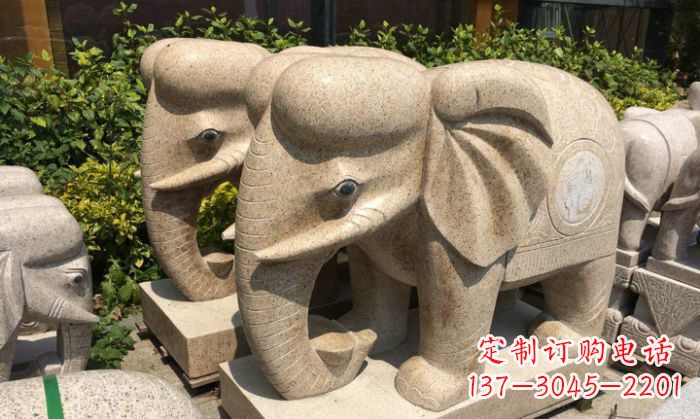 南阳招财进宝砂岩大象石雕