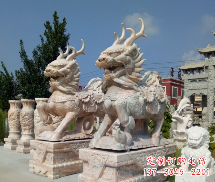 南阳招财神兽晚霞红石雕麒麟