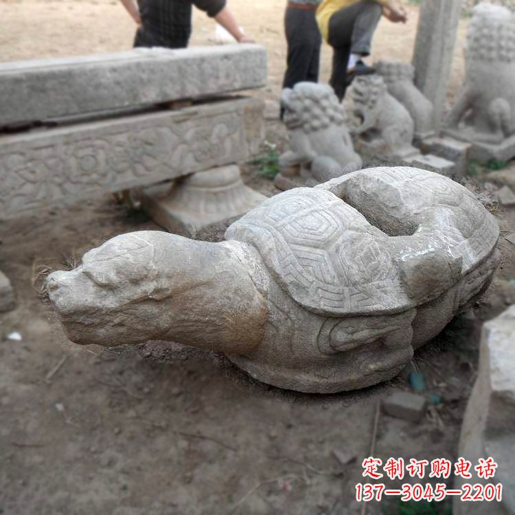 南阳朱雀站在赑屃上的石雕