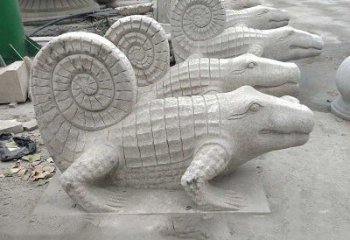南阳园林水池水景鳄鱼砂岩喷水雕塑