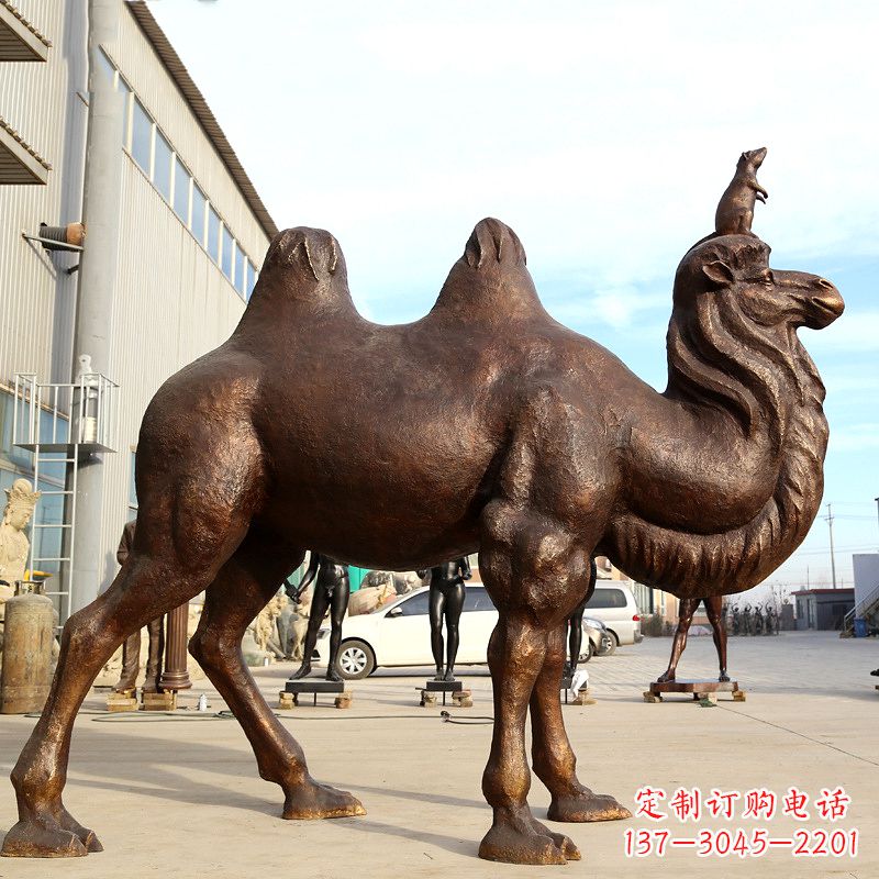 南阳铸铜骆驼雕塑
