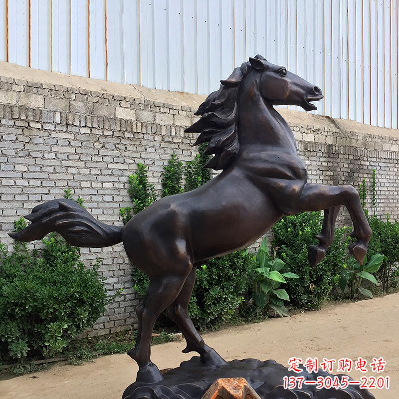 南阳铸铜马儿雕塑