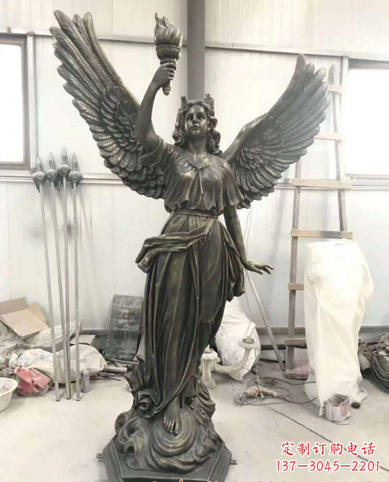 南阳自由女神像铜雕